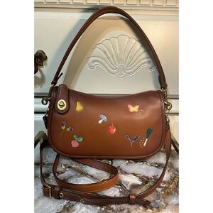 RARE Coach Garden Party Swinger Bag!